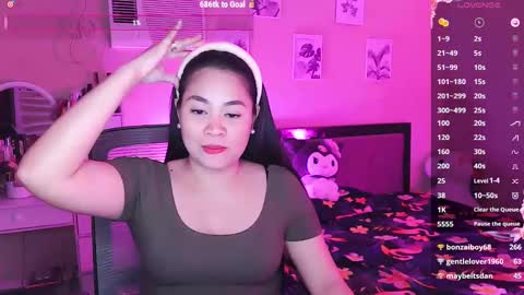 Snapshot of elleelle123 chatting on 02-19-25, 08:22 Ann online show from 02-19-25, 08:22