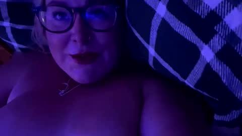 Snapshot of ellen80 chatting on 10-25-25, 12:51 Ellen online show from 10-25-25, 12:51
