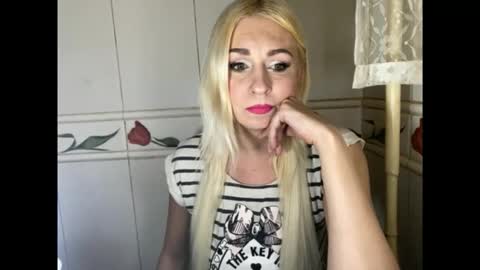 EllenMiss online show from 09-13-25, 04:23