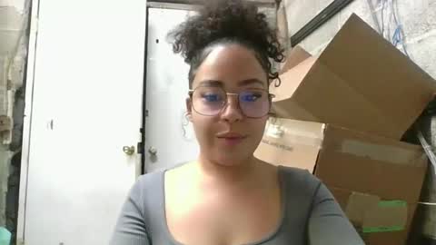 ellibell26 online show from 09-18-25, 10:45