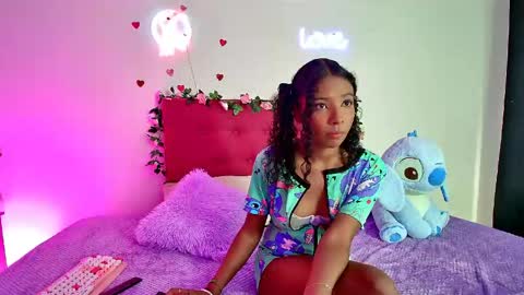 Snapshot of ellie_cute7 chatting on 06-02-26, 07:49 ellie_cute7 online show from 06-02-26, 07:49