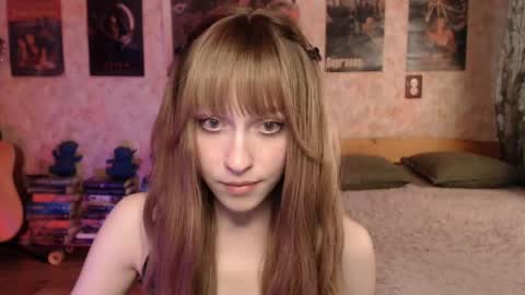 ellie_friendly online show from 05-15-26, 12:23