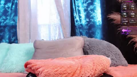 Ellie Ramos online show from 02-25-25, 04:53