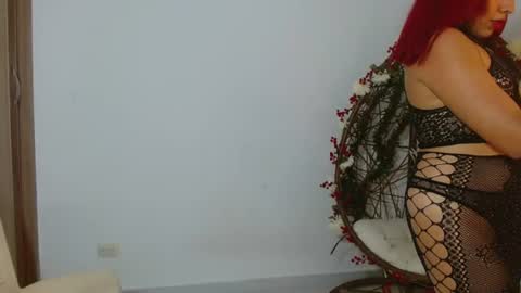 ellieconnor217 online show from 08-10-26, 02:37