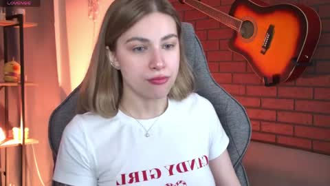 elliecutes online show from 05-03-26, 08:53