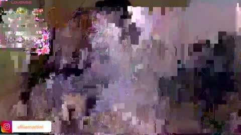 Snapshot of elliemartinni chatting on 10-02-25, 10:06 Ellie Martinni online show from 10-02-25, 10:06