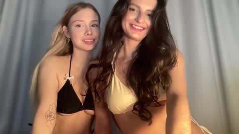 Snapshot of elliemore chatting on 11-13-25, 07:13 Elizabeth or you can call me Ellie online show from 11-13-25, 07:13