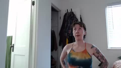 Ellie Rowyn online show from 04-30-26, 11:20