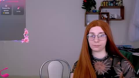 Snapshot of ellies_8 chatting on 02-24-25, 02:48 Ellie online show from 02-24-25, 02:48