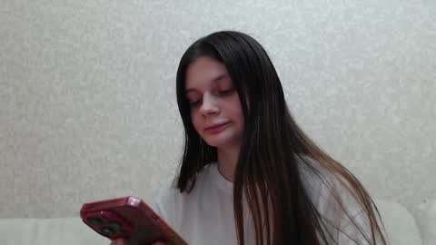 Snapshot of elliewalkersdreamgirl chatting on 12-12-24, 04:43 Effie1818 online show from 12-12-24, 04:43
