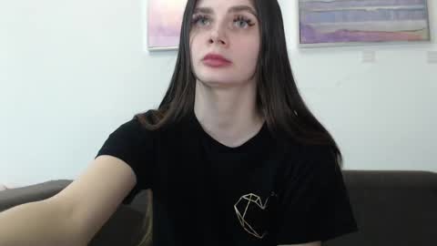 Snapshot of elliewalkersdreamgirl chatting on 02-20-25, 06:13 Effie1818 online show from 02-20-25, 06:13