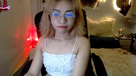 ellieyun online show from 10-11-25, 03:43