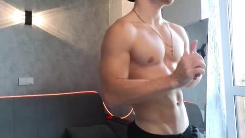 elliot_muscle04 online show from 09-18-25, 06:37