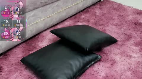 Elliot Stone online show from 10-30-25, 03:52