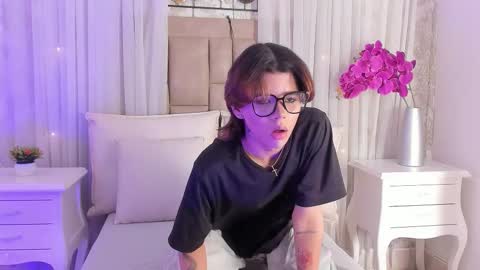    online show from 02-02-26, 08:51