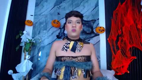 Ellis  online show from 10-18-25, 01:08