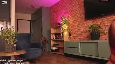 Snapshot of ellise_sugar chatting on 07-08-26, 12:37 Ellise online show from 07-08-26, 12:37