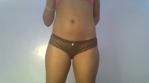 Snapshot of elllanna chatting on 02-22-25, 09:34 elllanna online show from 02-22-25, 09:34