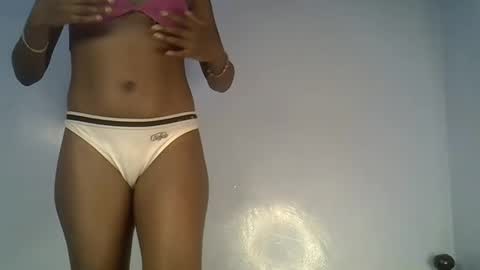 Snapshot of elllanna chatting on 02-23-25, 09:16 elllanna online show from 02-23-25, 09:16
