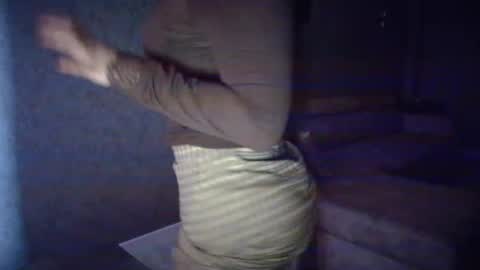 Snapshot of elllesweet chatting on 07-01-26, 01:40 Ellle online show from 07-01-26, 01:40