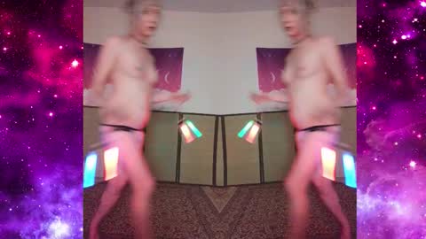 elly Apples online show from 12-04-25, 04:55