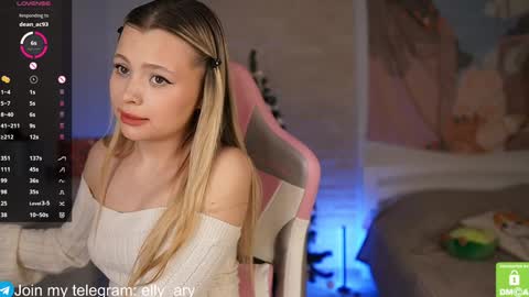 Snapshot of elly_ary chatting on 01-05-25, 06:13 elly_ary online show from 01-05-25, 06:13