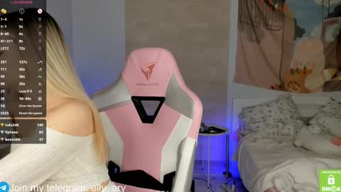 Snapshot of elly_ary chatting on 02-09-25, 09:39 elly_ary online show from 02-09-25, 09:39