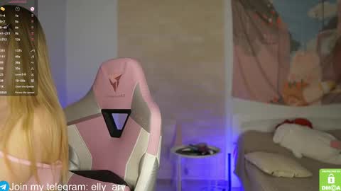 Snapshot of elly_ary chatting on 03-03-25, 06:22 elly_ary online show from 03-03-25, 06:22