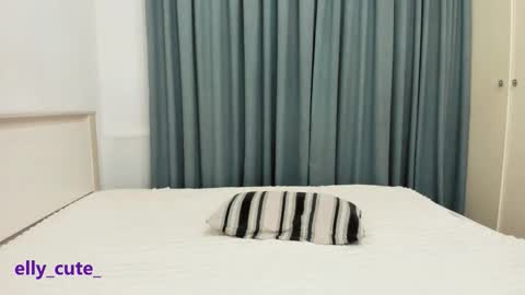 Elly Cute  online show from 11-22-25, 01:37