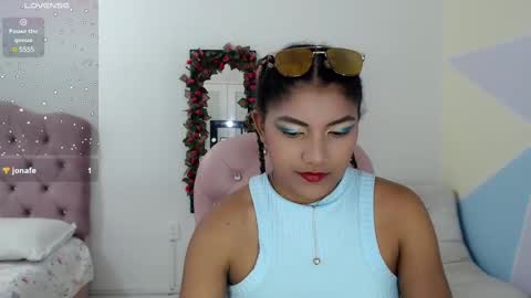 Elly online show from 12-17-24, 03:06