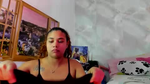 Snapshot of ellybloom chatting on 04-12-26, 01:38 ellybloom online show from 04-12-26, 01:38