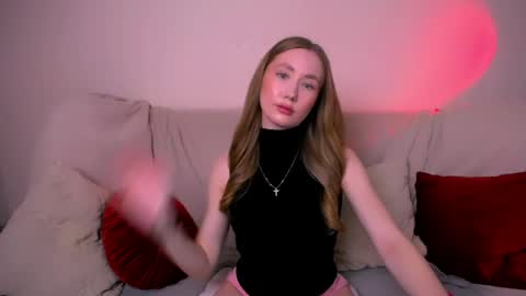 Snapshot of ellycolins_ chatting on 04-05-26, 03:04 Elly online show from 04-05-26, 03:04