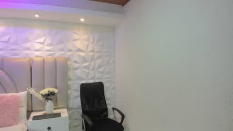 Ellye online show from 07-11-26, 11:24