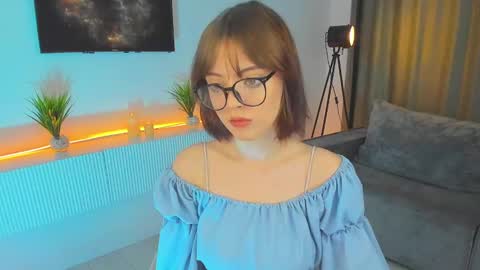 Snapshot of ellyford chatting on 01-17-25, 01:35 Elly online show from 01-17-25, 01:35