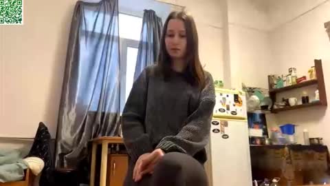 Snapshot of ellyspoerer chatting on 04-07-26, 04:13 Sonya online show from 04-07-26, 04:13