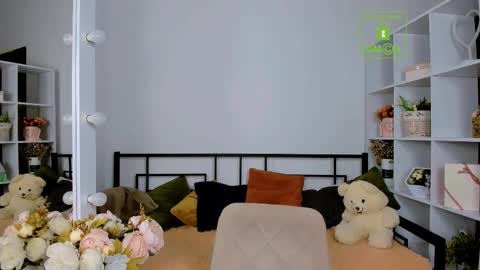 elma_lily online show from 12-01-25, 07:02