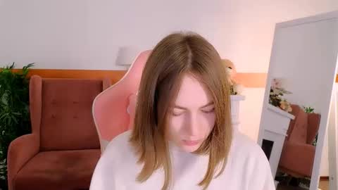 elma_lily online show from 02-07-26, 08:18