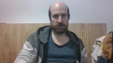 Snapshot of elmatirestrepo chatting on 04-29-26, 11:33 Mati Restrepo online show from 04-29-26, 11:33
