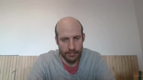 Snapshot of elmatirestrepo chatting on 06-15-26, 12:07 Mati Restrepo online show from 06-15-26, 12:07