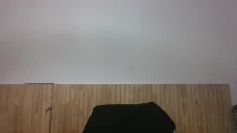 Snapshot of elmatirestrepo chatting on 07-15-26, 01:55 Mati Restrepo online show from 07-15-26, 01:55