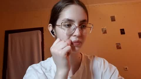 Kate online show from 05-18-26, 10:21