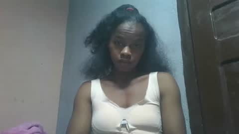 elodie228680 online show from 04-29-26, 05:22