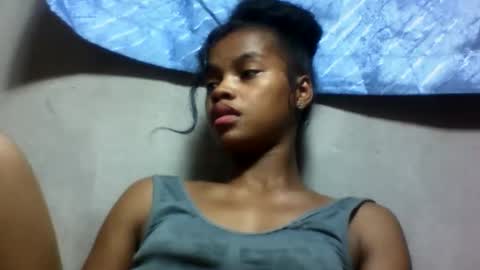 elodie228680 online show from 06-03-26, 07:22