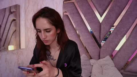Elodie  online show from 05-07-26, 12:38