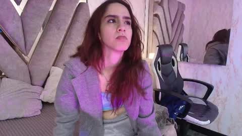 Elodie  online show from 05-09-26, 11:59