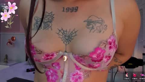 Elodie  online show from 09-21-25, 12:07