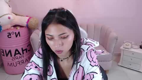 Elody  online show from 02-11-25, 03:29