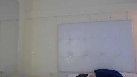eloisa_ferrer_ online show from 12-14-24, 08:34