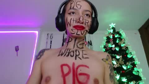 Snapshot of eloise_brown_ chatting on 12-09-24, 11:56 Chelsea Please help me to reach 100 thumbs up online show from 12-09-24, 11:56