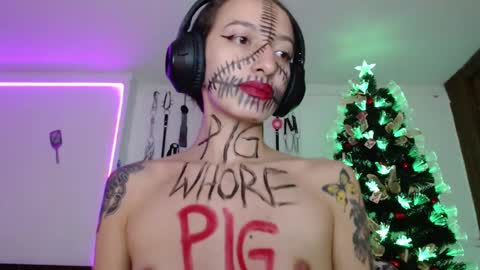 Snapshot of eloise_brown_ chatting on 12-10-24, 11:40 Chelsea Please help me to reach 100 thumbs up online show from 12-10-24, 11:40